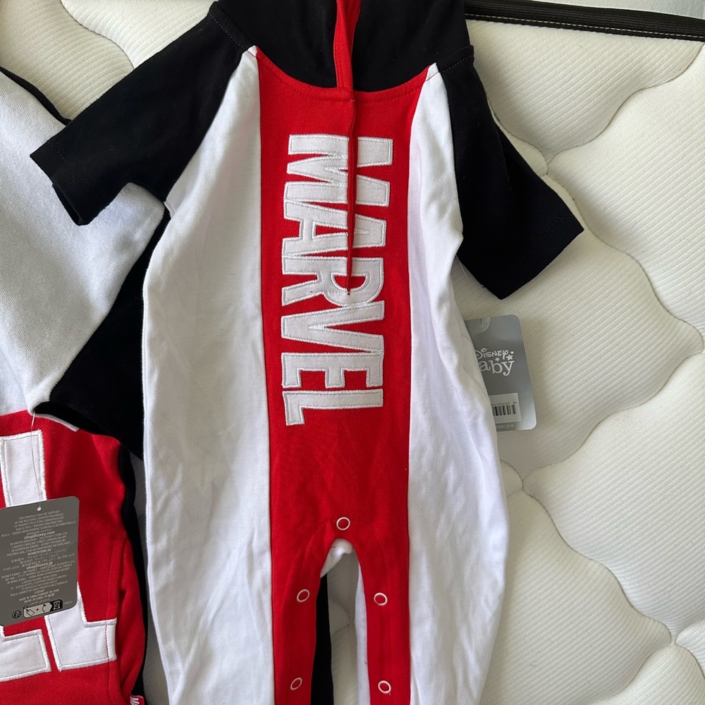Disney’s Marvel Matching Set - Picture 2 of 6